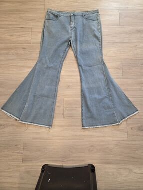 Saints & Hearts Light Wash Super Flare Blue Jeans